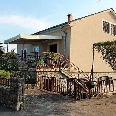 Apartment Mare Krk Milohnici Exterior photo